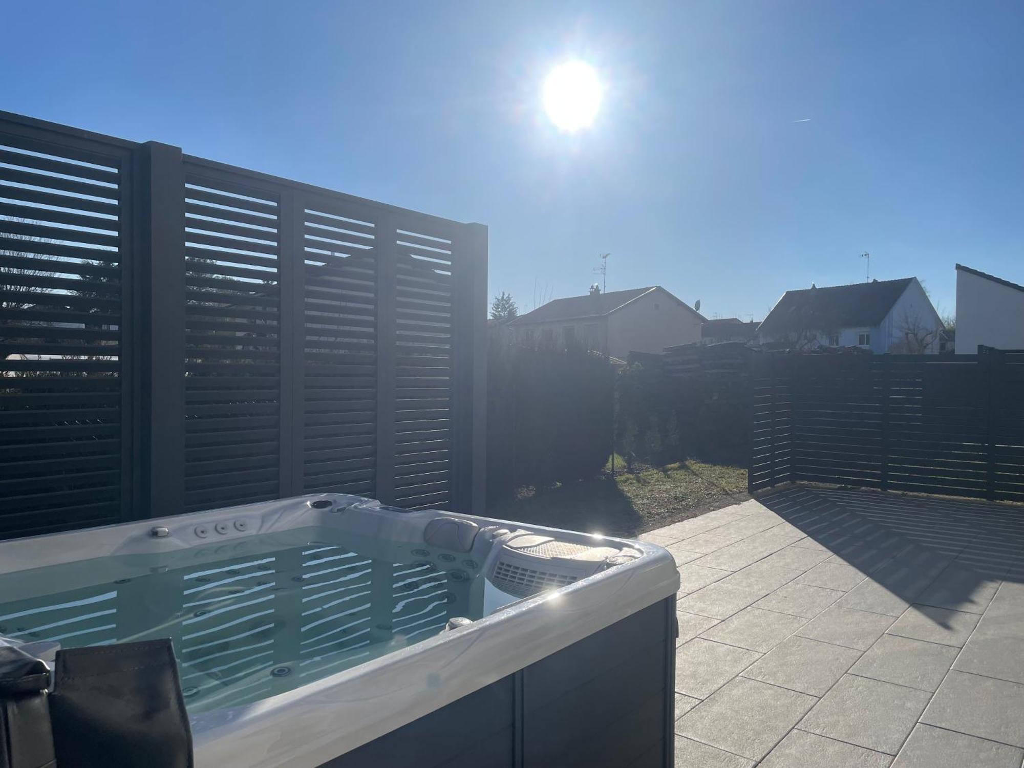 Logis Hotel Restaurant La Vraine Gironcourt-sur-Vraine Kültér fotó